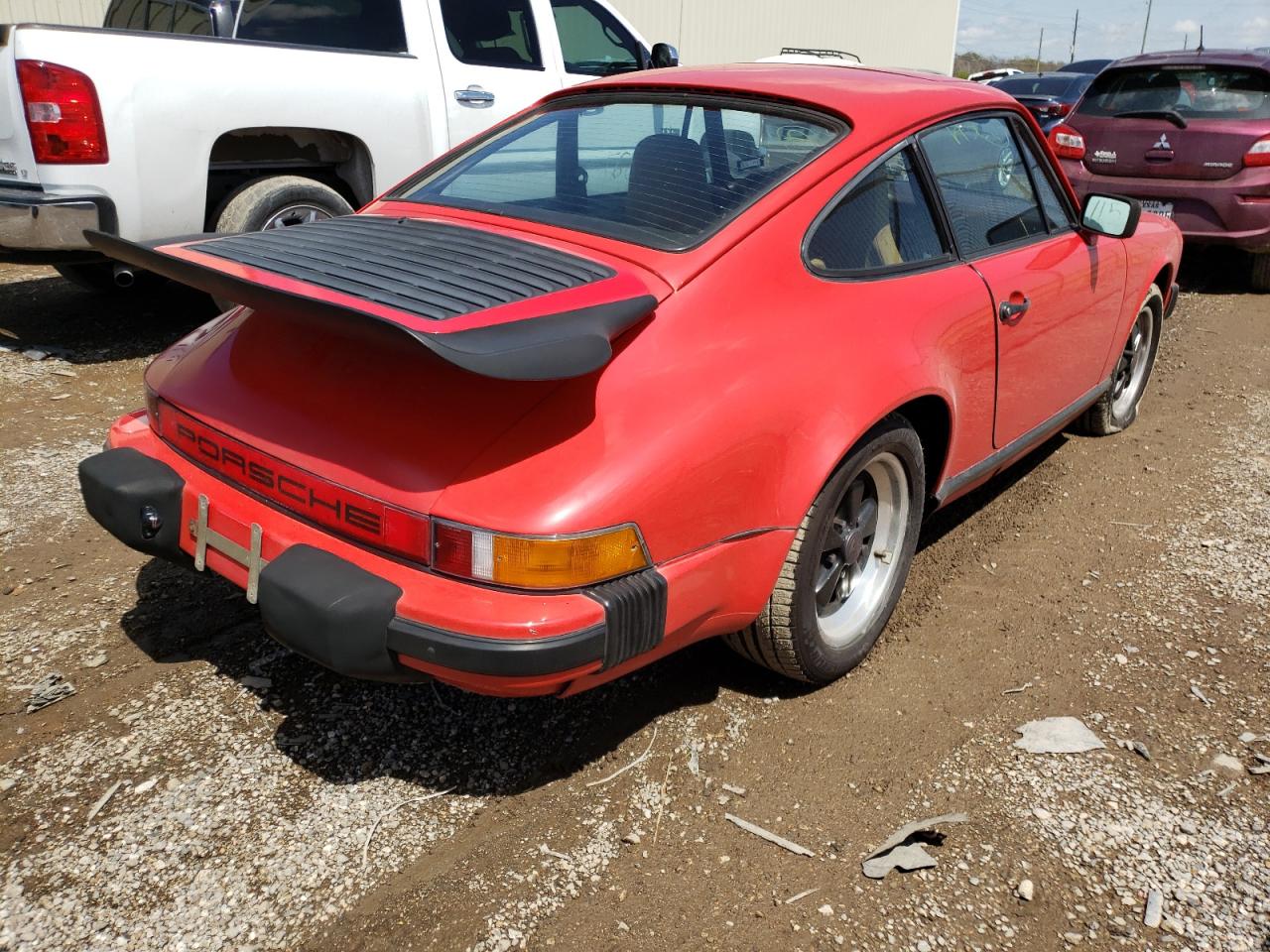 Photo 4 from auction – 1982 PORSCHE 911 with VIN WP0AA0916CS120777