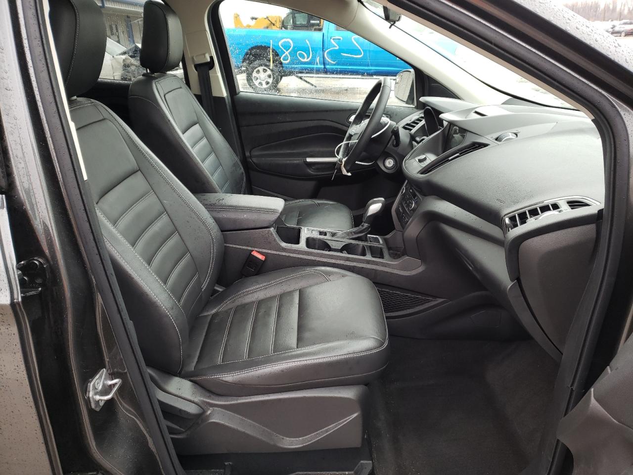 Photo 5 from auction – 2018 FORD ESCAPE SEL with VIN 1FMCU9HD0JUC59462
