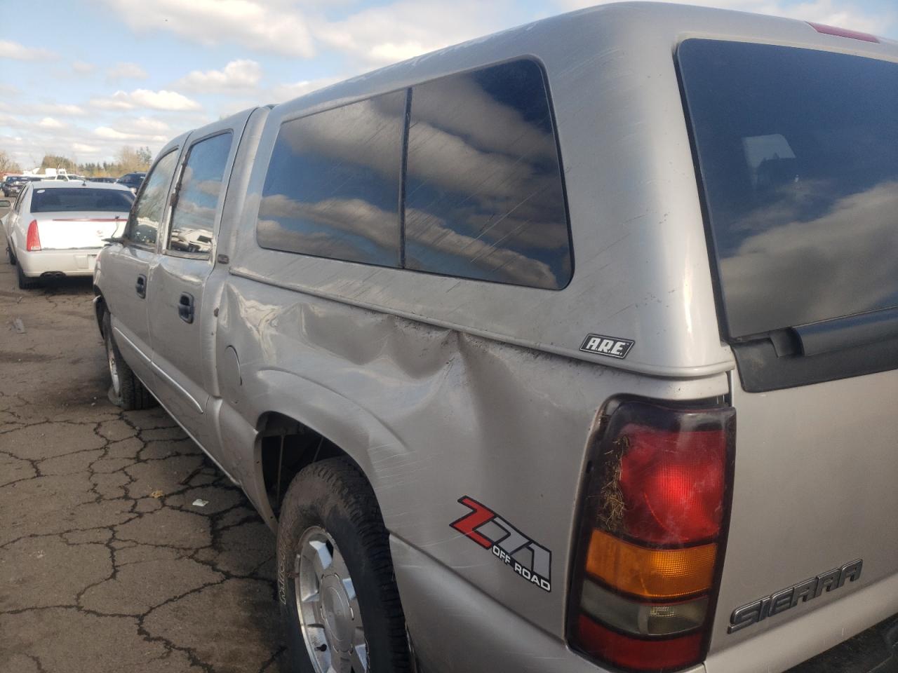 Photo 9 from auction – 2006 GMC NEW SIERRA with VIN 2GTEK13Z161304094
