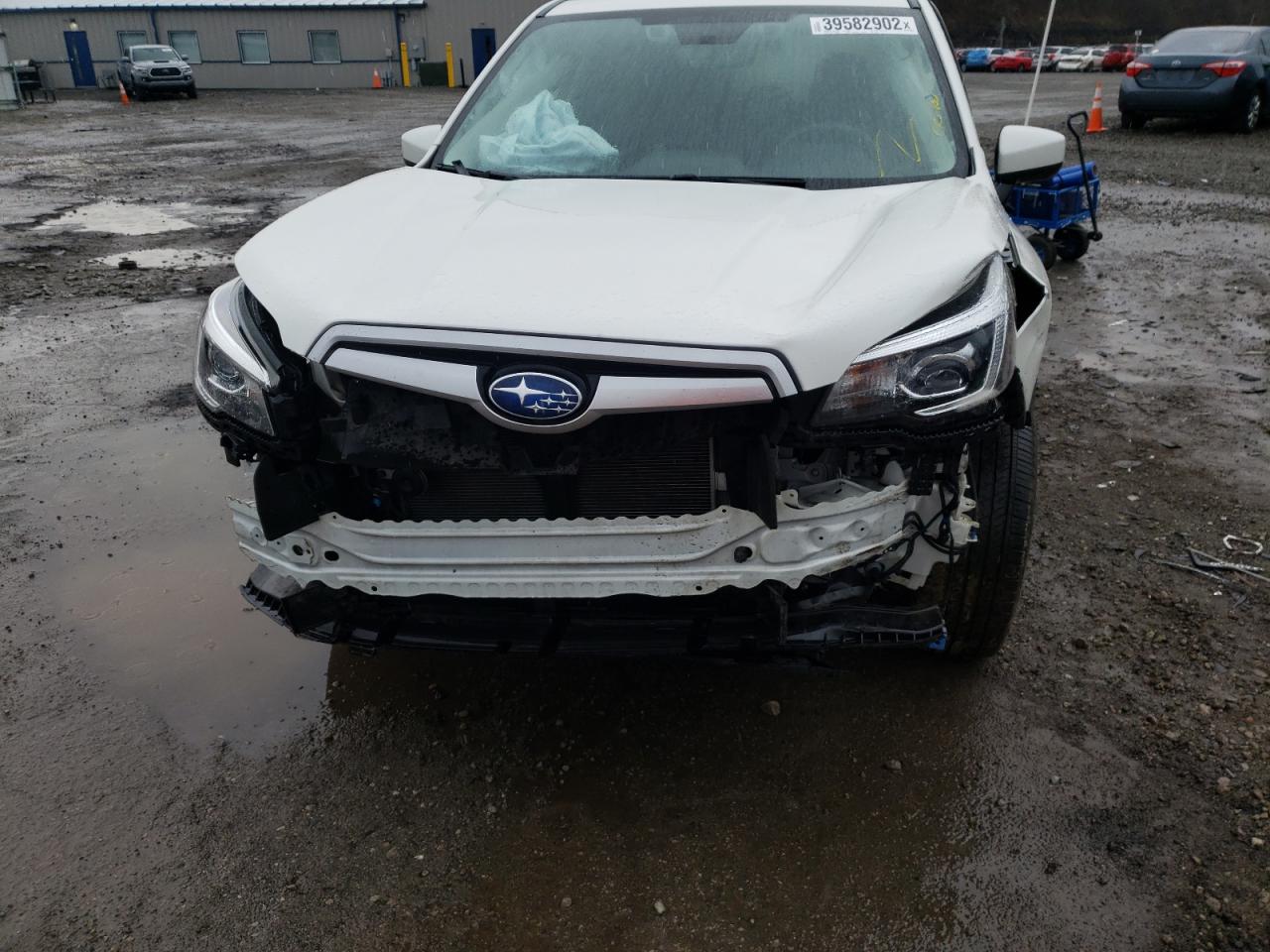 Photo 9 from auction – 2020 SUBARU FORESTER P with VIN JF2SKAJC5LH551940
