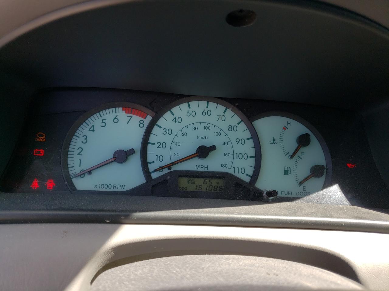 Photo 8 from auction – 2004 TOYOTA COROLLA CE with VIN 1NXBR32E84Z278048