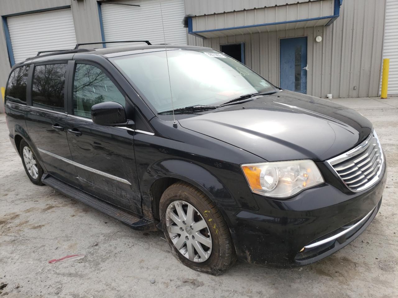 CHRYSLER TOWN & COU 2013 with VIN 2C4RC1BG3DR632047 - Photo from auction