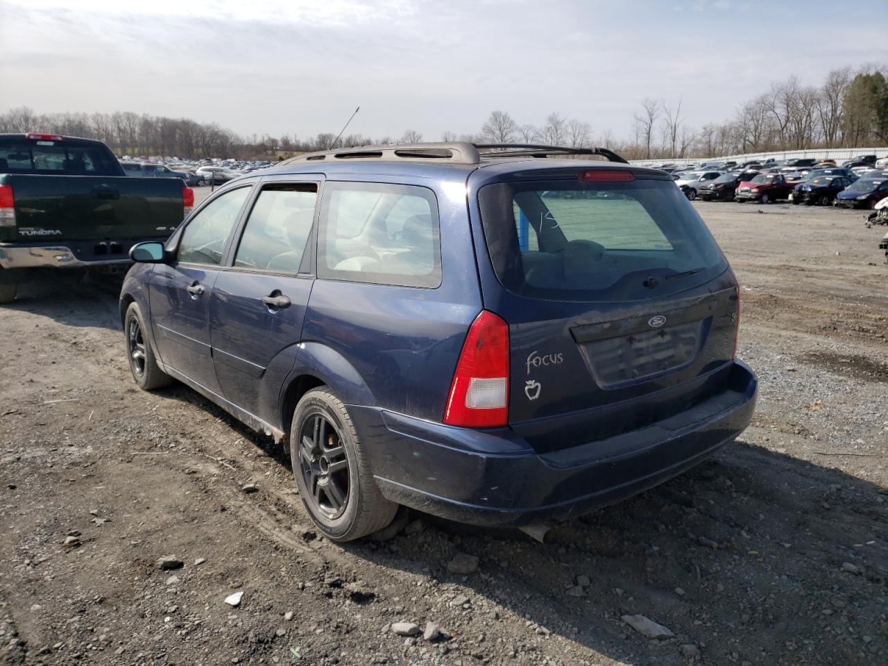 Photo 3 from auction – 2001 FORD FOCUS SE with VIN 1FAFP363X1W246129
