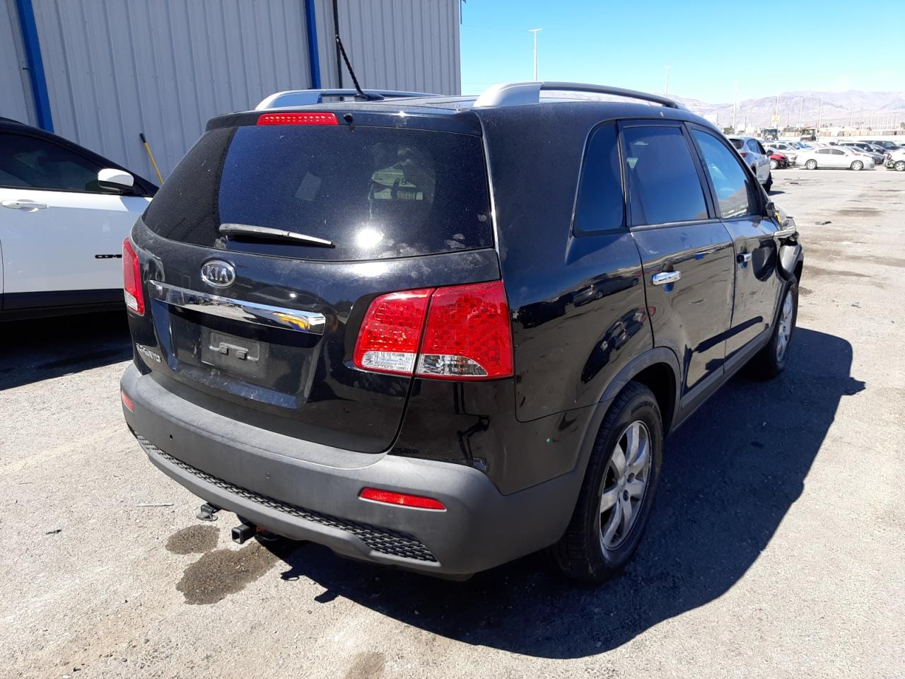 Photo 4 from auction – 2012 KIA SORENTO BA with VIN 5XYKT4A26CG273465
