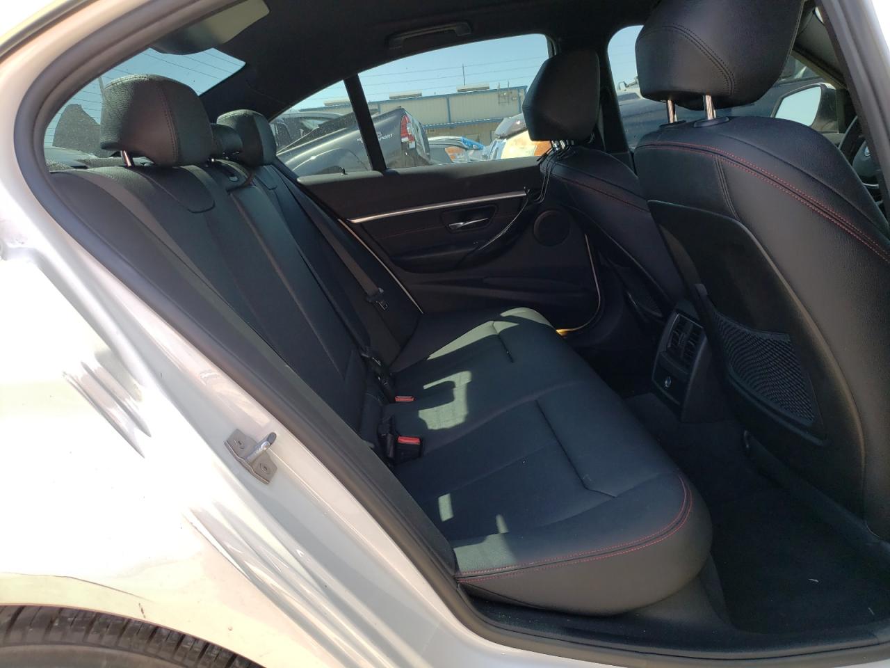 Photo 6 from auction – 2017 BMW 330 I with VIN WBA8B9C56HK884855