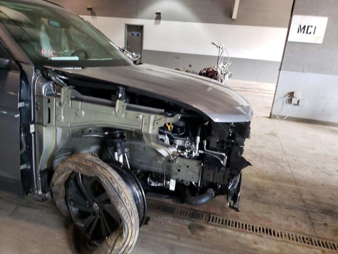 Photo 9 from auction – 2022 VOLKSWAGEN ATLAS SE with VIN 1V2KP2CA2NC503330