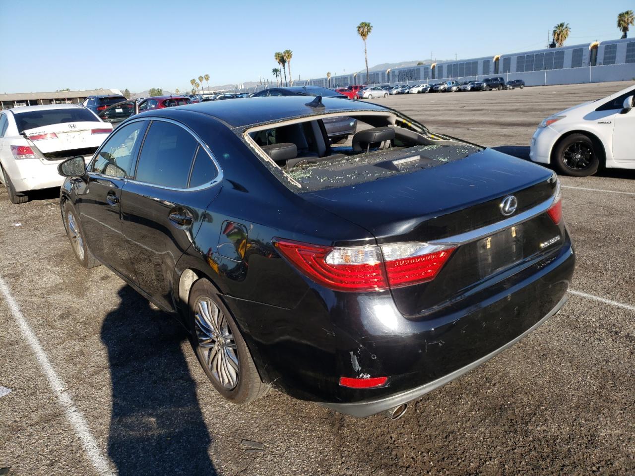 Фото 3 с аукциона – 2014 LEXUS ES 350 с VIN JTHBK1GGXE2093552