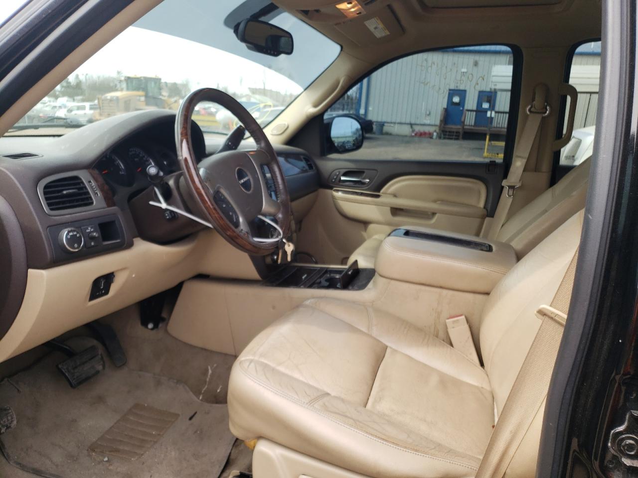 Photo 5 from auction – 2012 GMC YUKON DENA with VIN 1GKS2EEF7CR230555