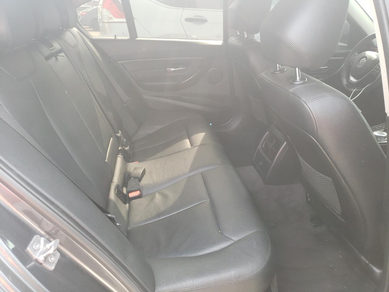 Photo 6 from auction – 2014 BMW 328 XI SUL with VIN WBA3B5C52EF958750