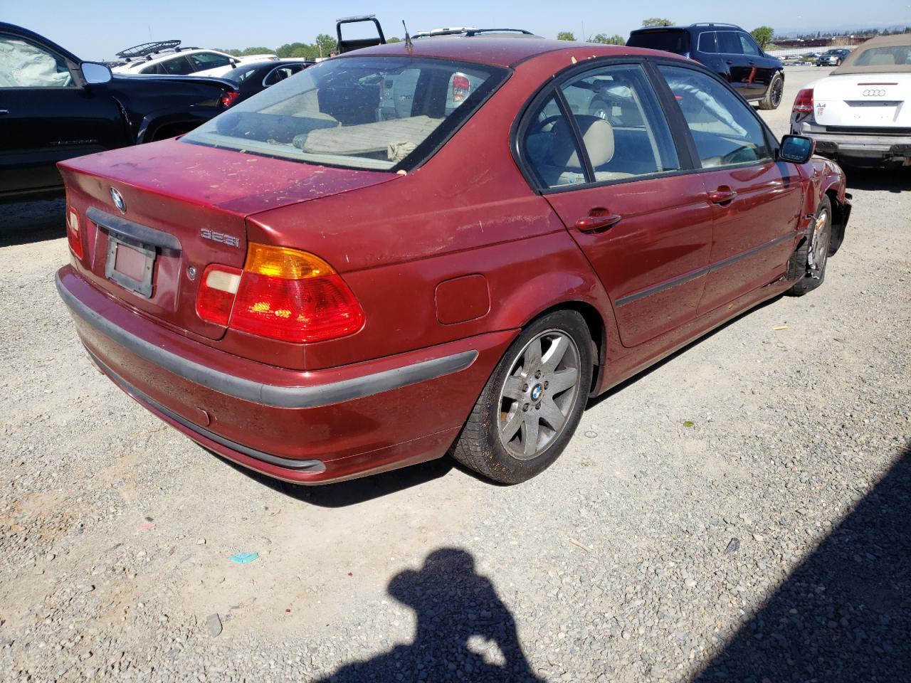 Photo 4 from auction – 2000 BMW 323 I with VIN WBAAM3345YFP73030