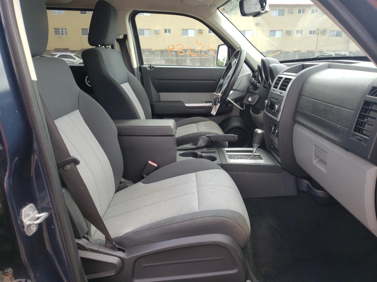 Photo 5 from auction – 2008 DODGE NITRO SLT with VIN 1D8GT58K38W107272