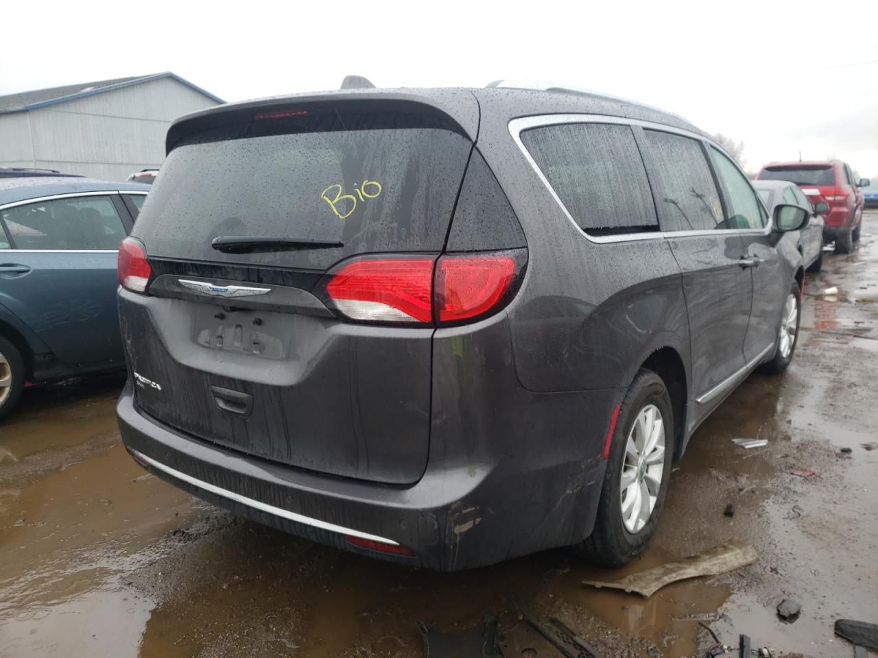 Photo 4 from auction – 2018 CHRYSLER PACIFICA T with VIN 2C4RC1BG1JR152200