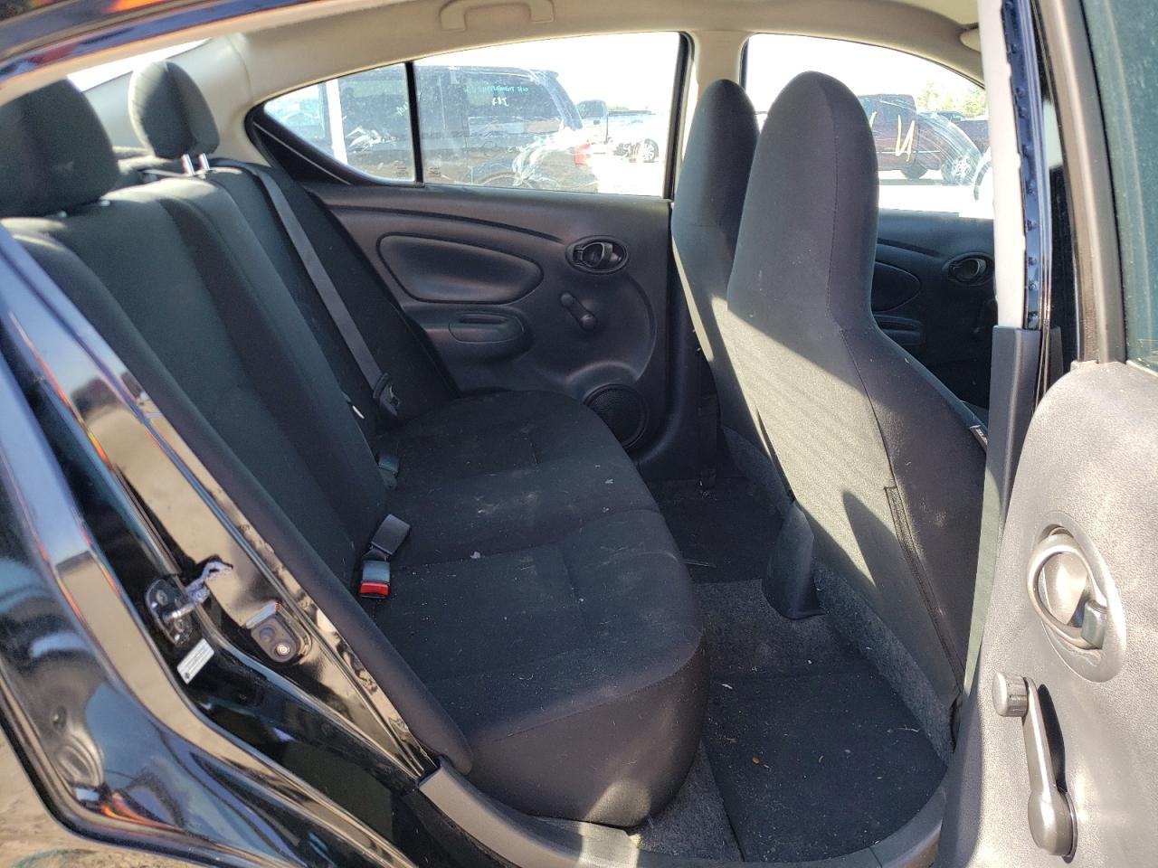 Photo 6 from auction – 2015 NISSAN VERSA S with VIN 3N1CN7AP6FL805759