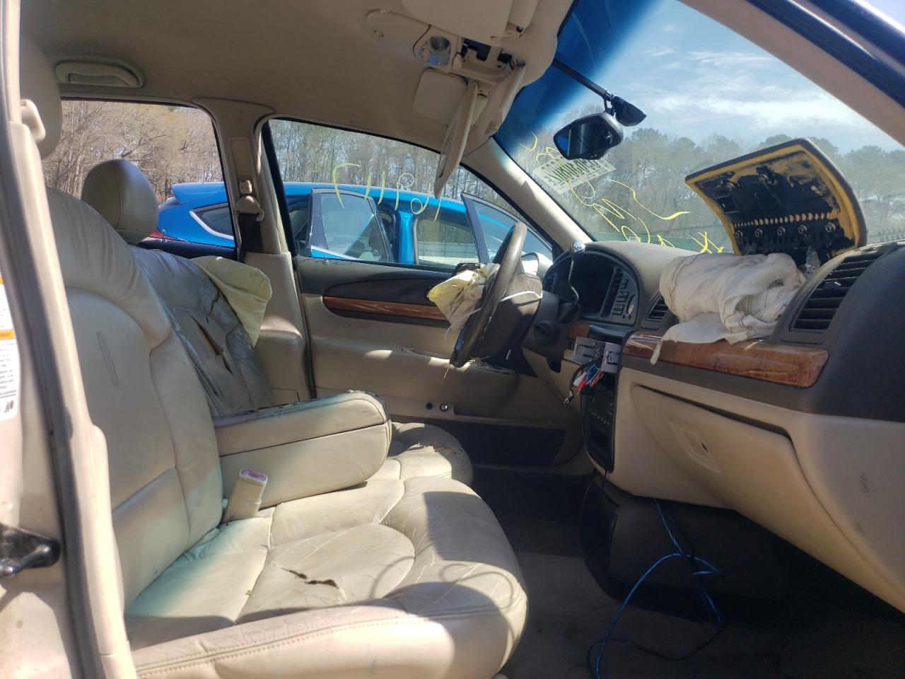 Photo 5 from auction – 2001 LINCOLN CONTINENTA with VIN 1LNHM97V61Y633856