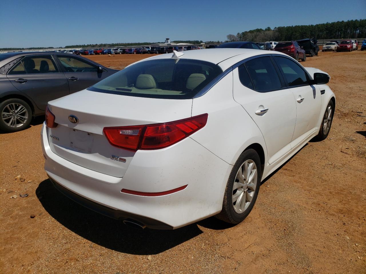 Photo 4 from auction – 2014 KIA OPTIMA EX with VIN 5XXGN4A78EG279321