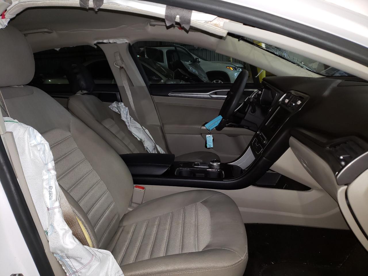 Photo 5 from auction – 2017 FORD FUSION SE with VIN 3FA6P0HD6HR290176