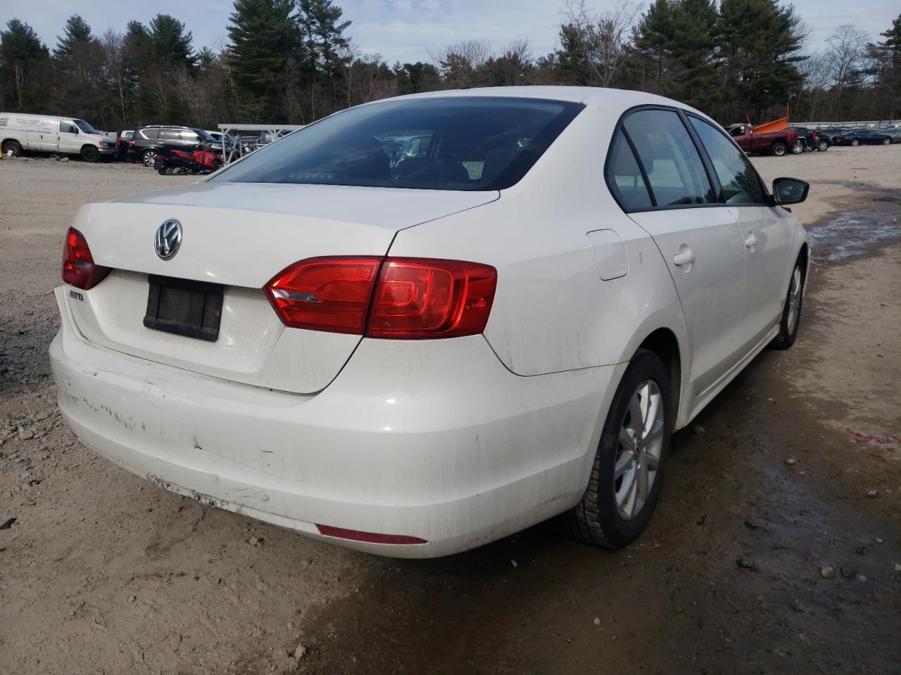 Photo 4 from auction – 2011 VOLKSWAGEN JETTA BASE with VIN 3VW2K7AJ9BM360237