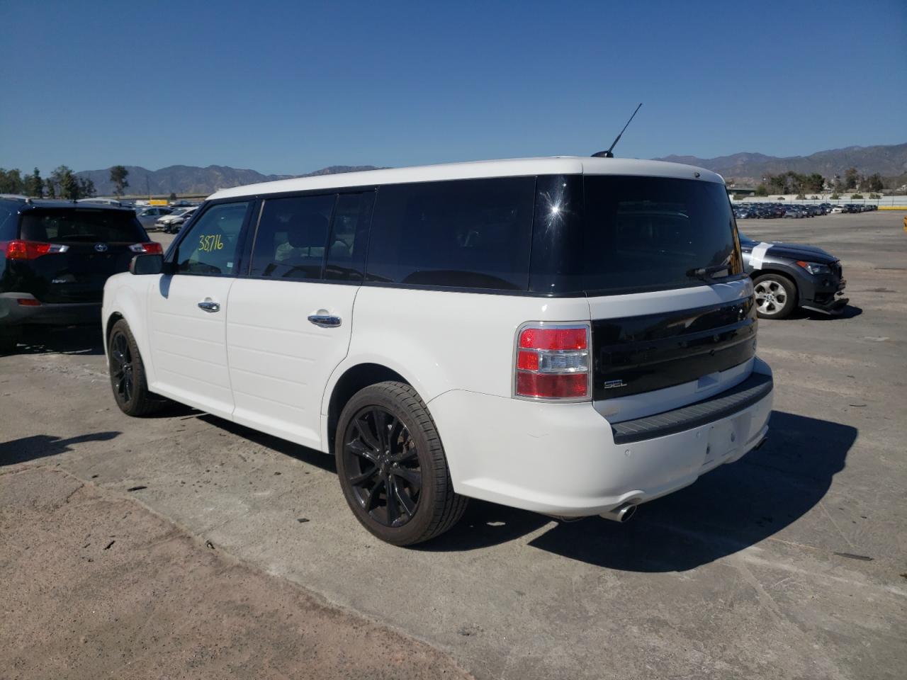 Photo 3 from auction – 2019 FORD FLEX SEL with VIN 2FMGK5C89KBA15990