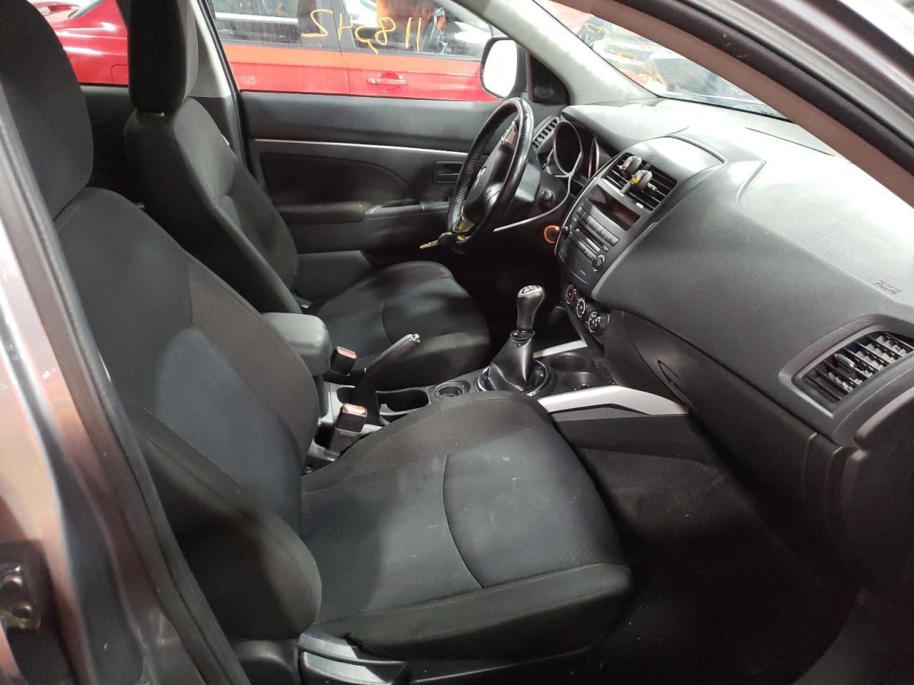 Photo 5 from auction – 2012 MITSUBISHI OUTLANDER with VIN JA4AP3AU4CZ005456