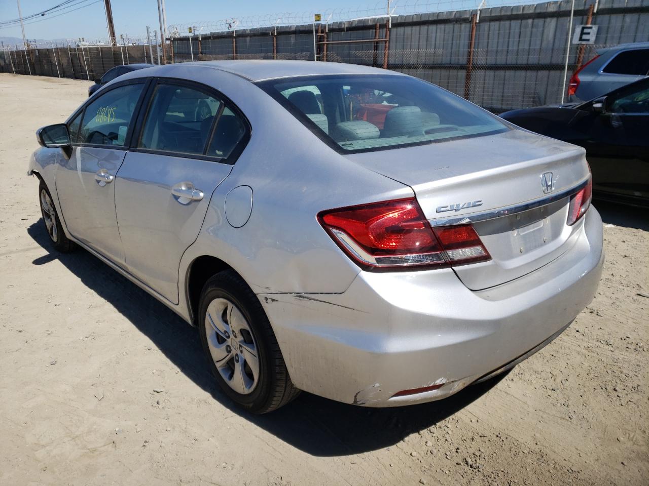 Photo 3 from auction – 2014 HONDA CIVIC LX with VIN 19XFB2F55EE005289