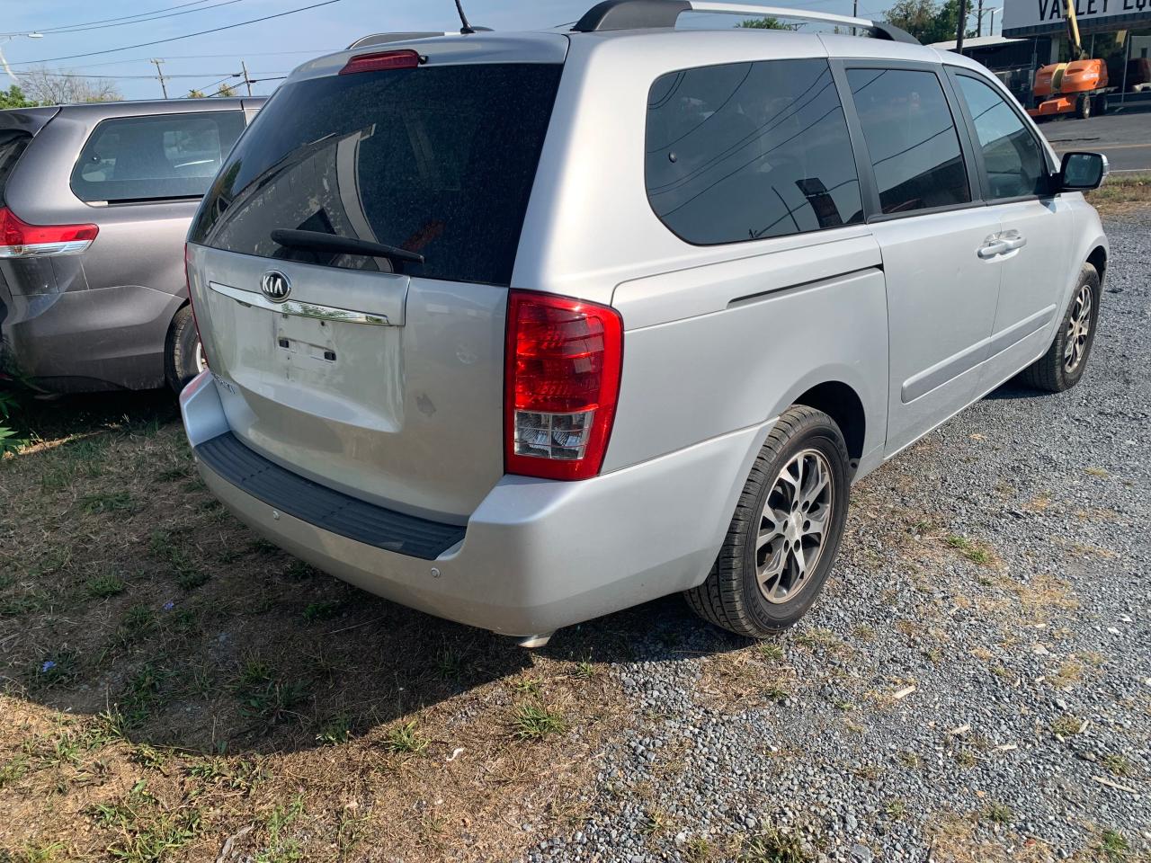 Photo 4 from auction – 2014 KIA SEDONA LX with VIN KNDMG4C76E6549803