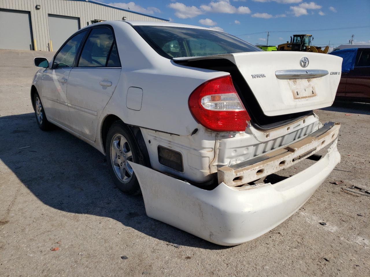 Photo 3 from auction – 2003 TOYOTA CAMRY LE with VIN 4T1BE32KX3U228574