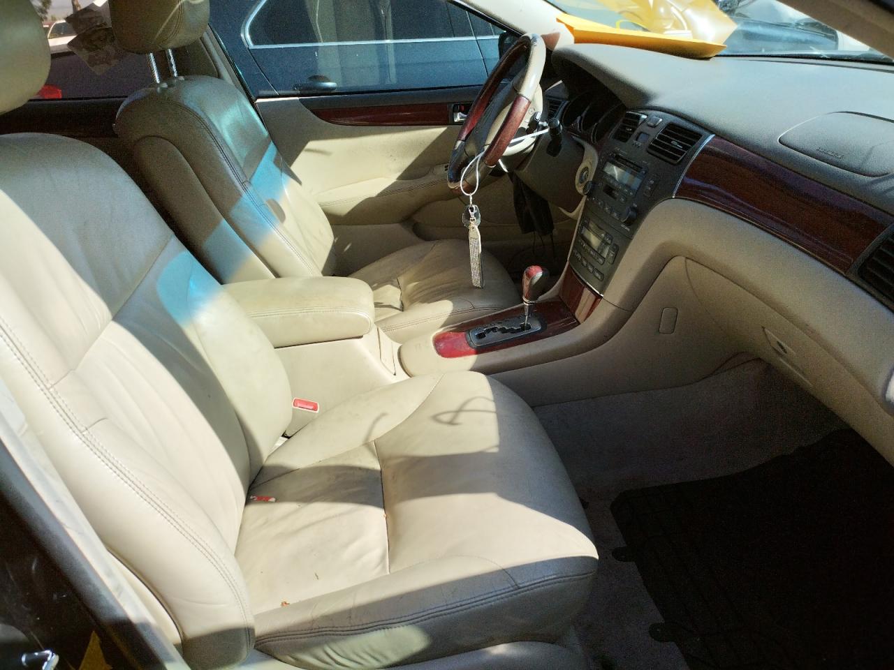 Photo 5 from auction – 2002 LEXUS ES 300 with VIN JTHBF30G520020462