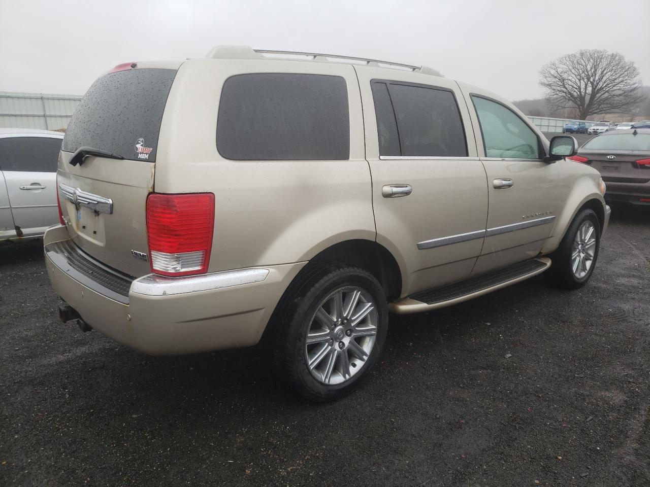 Photo 4 from auction – 2008 CHRYSLER ASPEN LIMI with VIN 1A8HW58228F147474