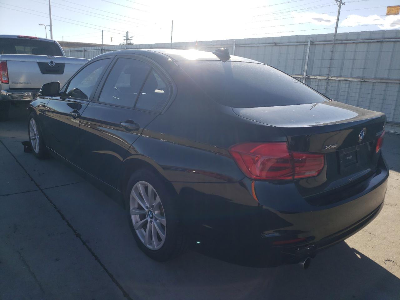 Photo 3 from auction – 2018 BMW 320 XI with VIN WBA8A3C57JA357502