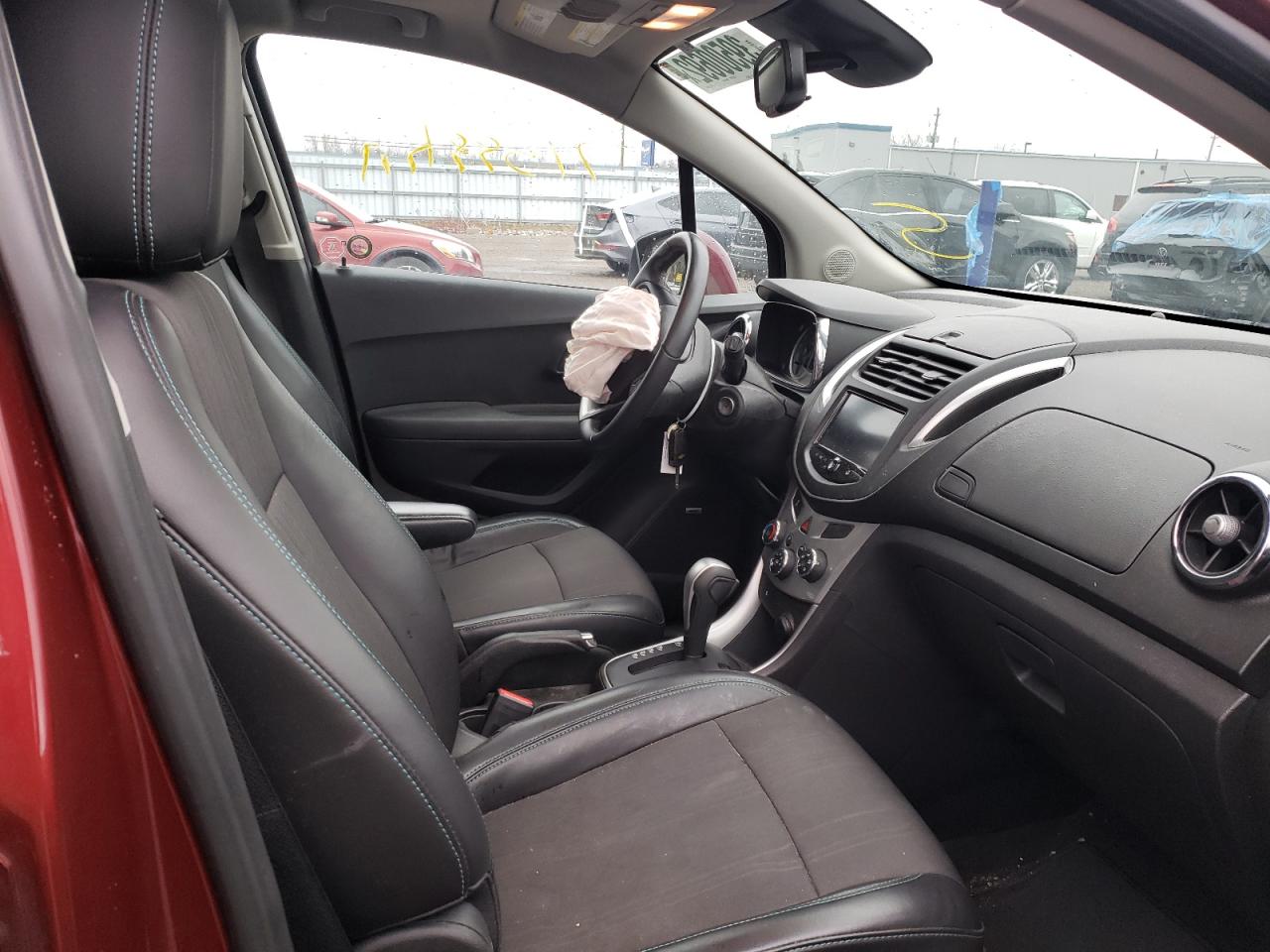 Photo 5 from auction – 2014 CHEVROLET TRAX 2LT with VIN 3GNCJMEB0EL115355