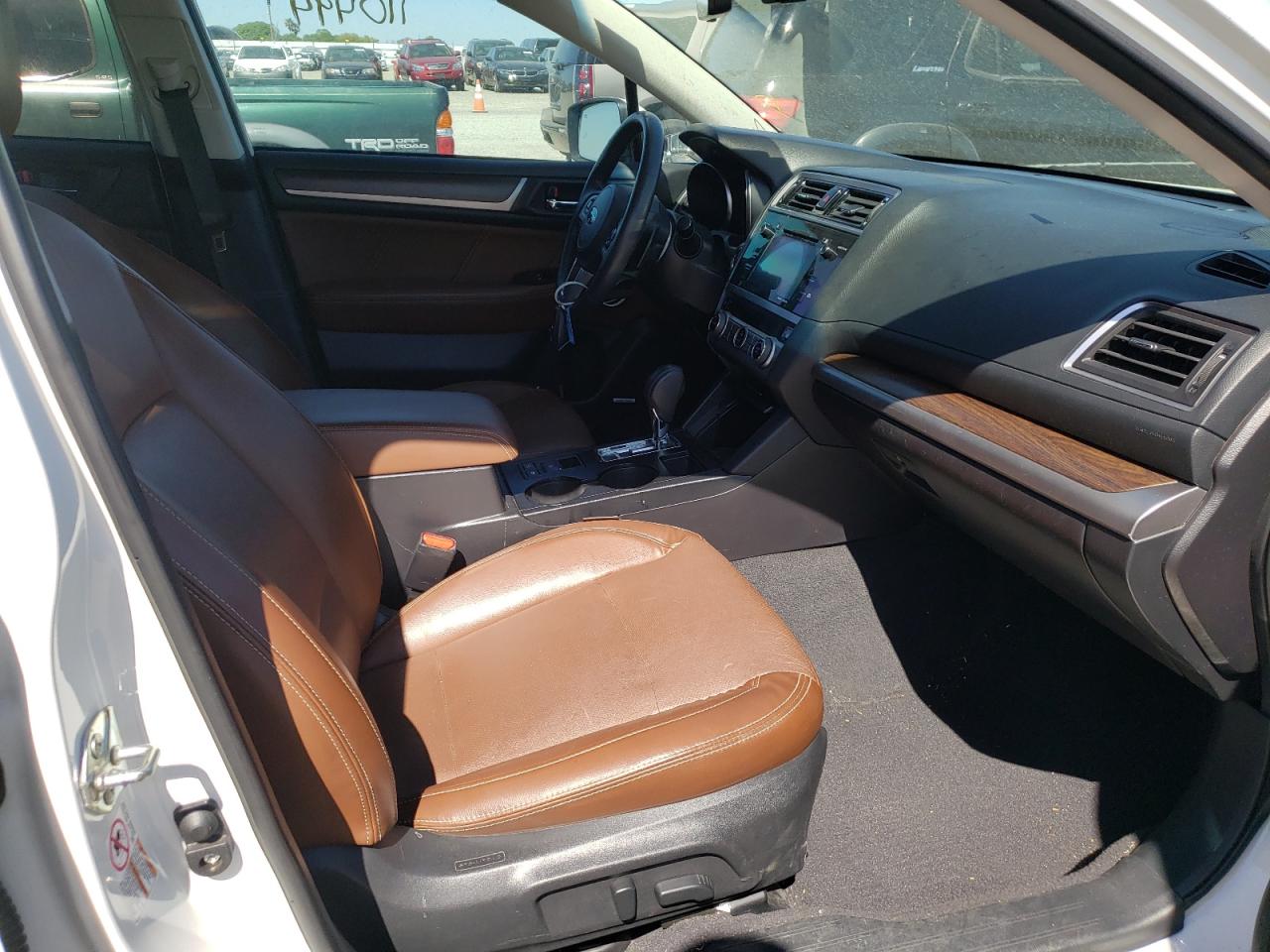 Photo 5 from auction – 2017 SUBARU OUTBACK TO with VIN 4S4BSETCXH3327954