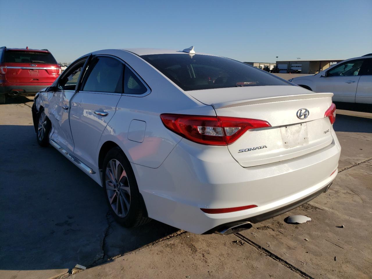 Photo 3 from auction – 2016 HYUNDAI SONATA SPO with VIN 5NPE34AF4GH375555
