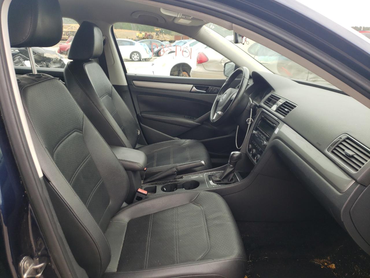 Photo 5 from auction – 2014 VOLKSWAGEN PASSAT S with VIN 1VWAT7A37EC079733