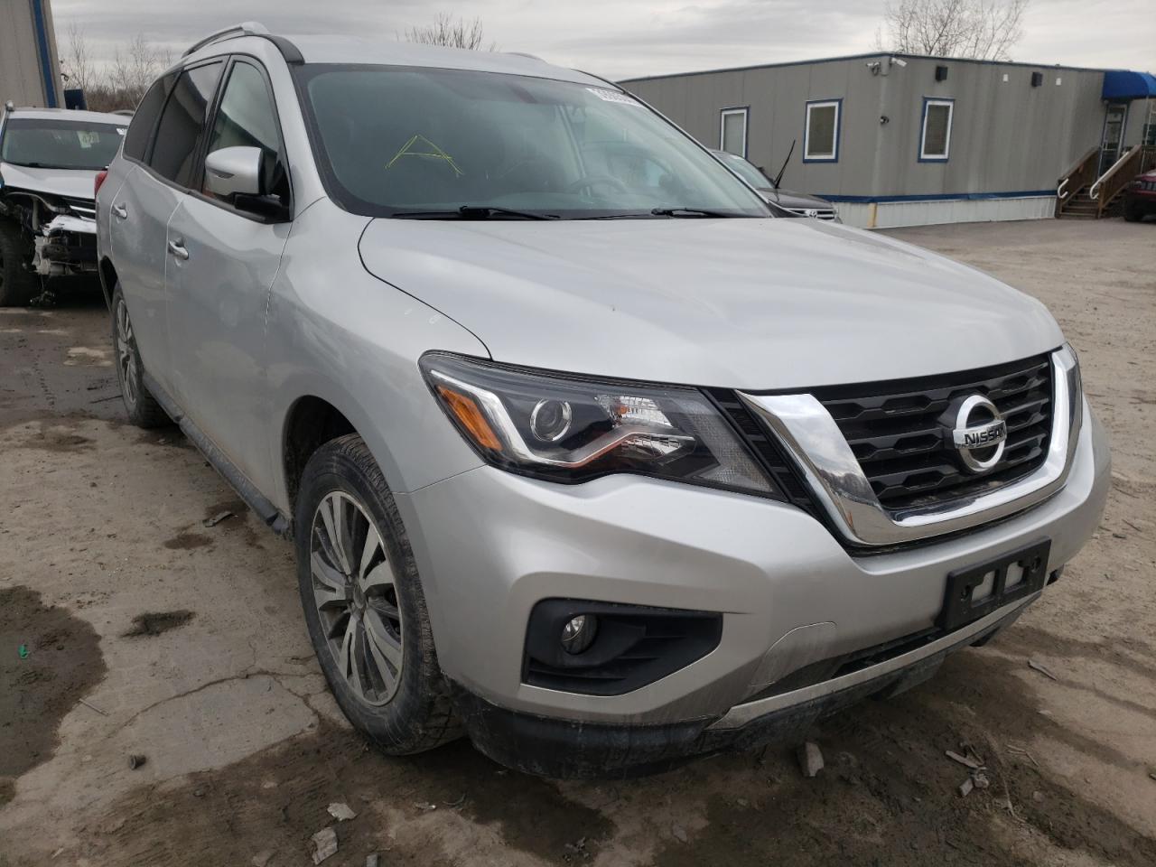 NISSAN PATHFINDER 2017 with VIN 5N1DR2MM6HC648626 - Photo from auction