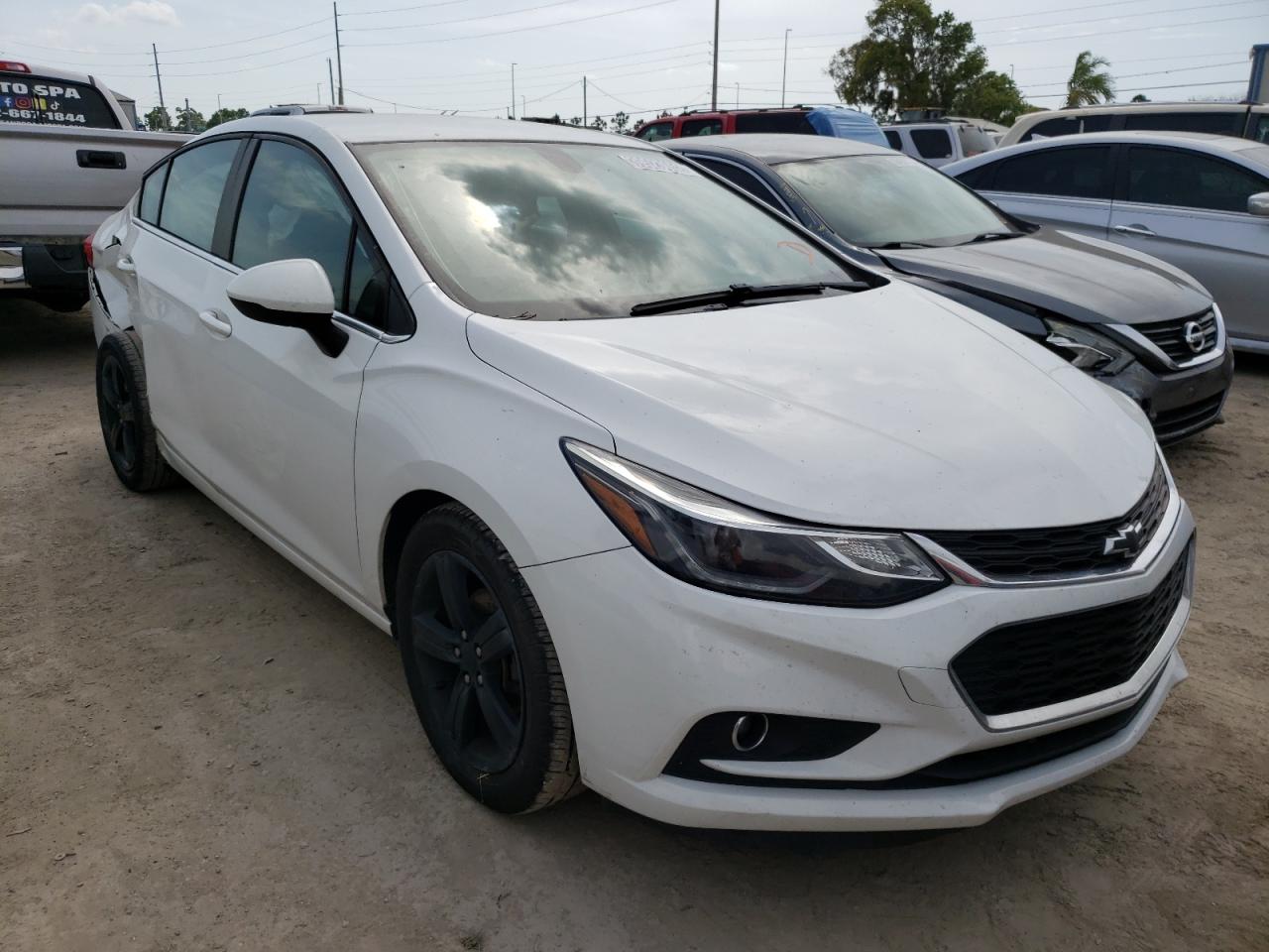 CHEVROLET CRUZE LT 2017 with VIN 1G1BE5SM1H7253170 - Photo from auction