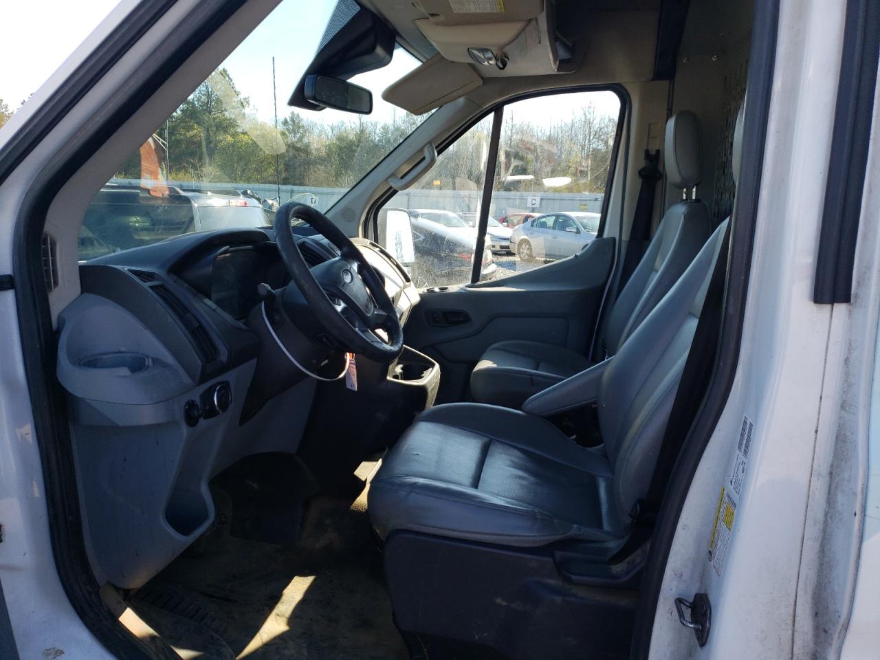 Photo 5 from auction – 2015 FORD TRANSIT T- with VIN 1FTNR2CM3FKA07706