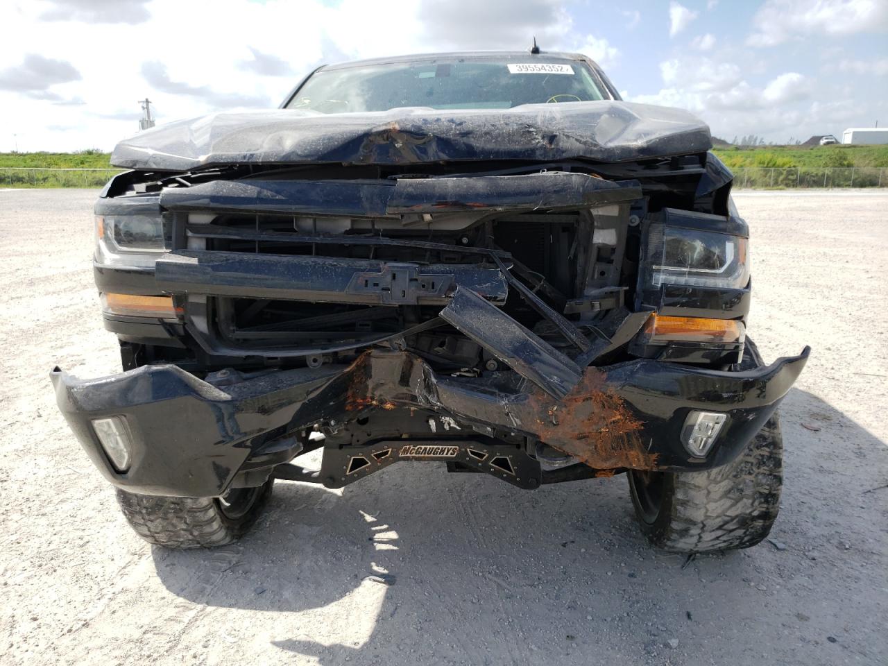 Photo 9 from auction – 2017 CHEVROLET SILVERADO with VIN 3GCUKREC7HG113941