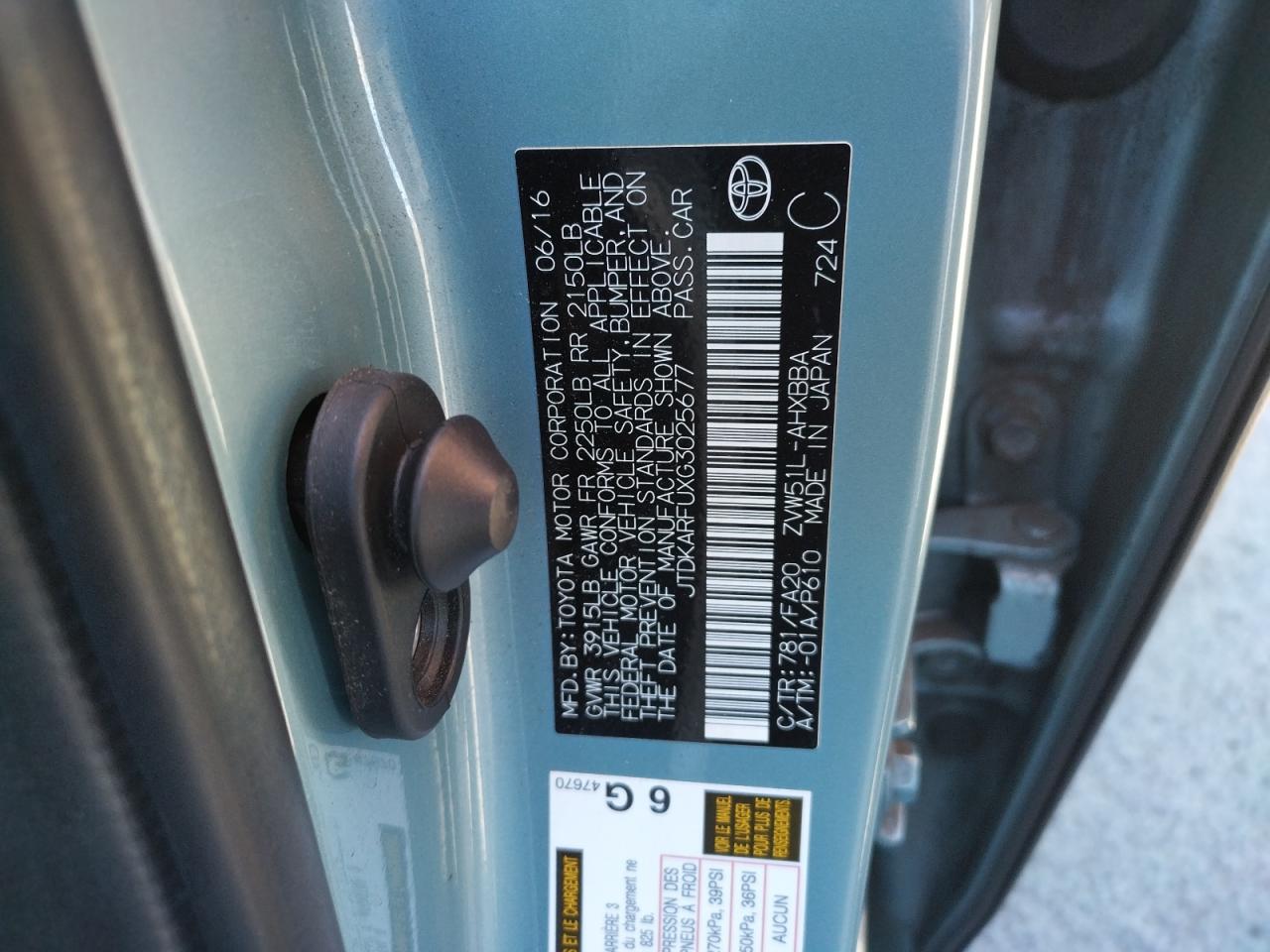 Photo 10 from auction – 2016 TOYOTA PRIUS with VIN JTDKARFUXG3025677