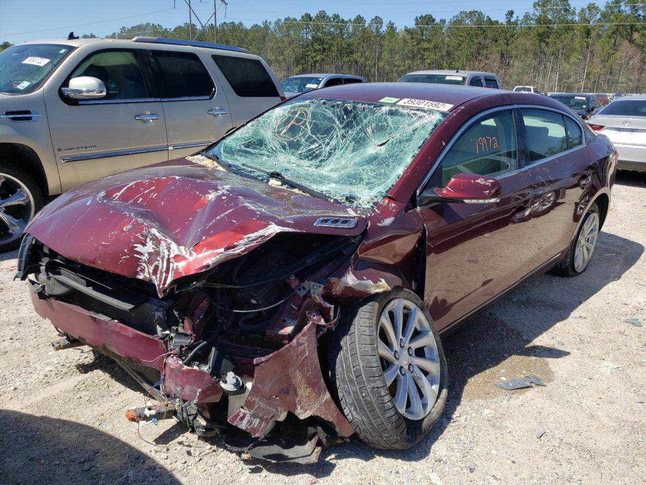 Photo 2 from auction – 2016 BUICK LACROSSE with VIN 1G4GB5G35GF123804