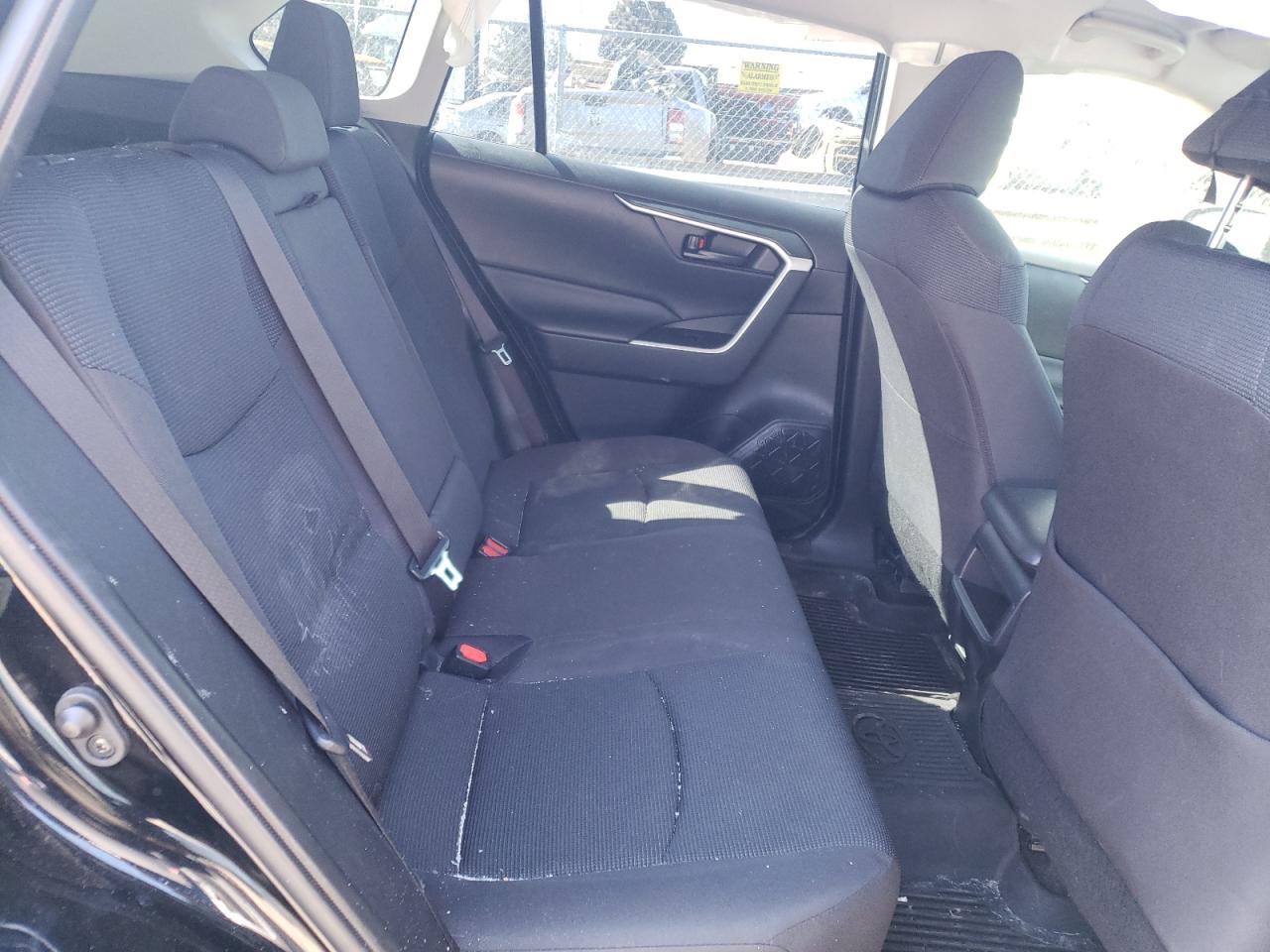 Photo 6 from auction – 2019 TOYOTA RAV4 LE with VIN JTMF1RFV3KD046626