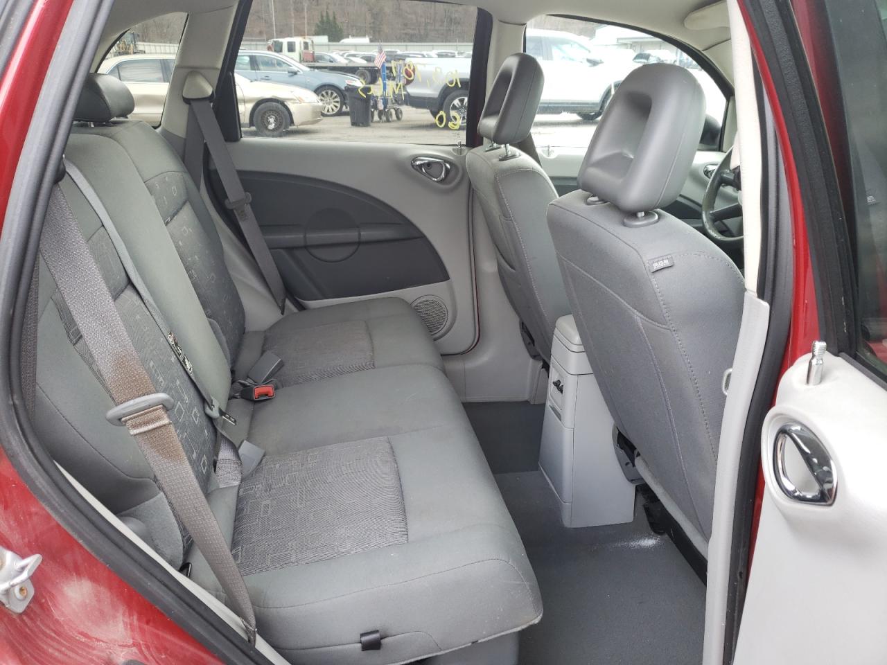 Photo 6 from auction – 2008 CHRYSLER PT CRUISER with VIN 3A8FY48B98T214931