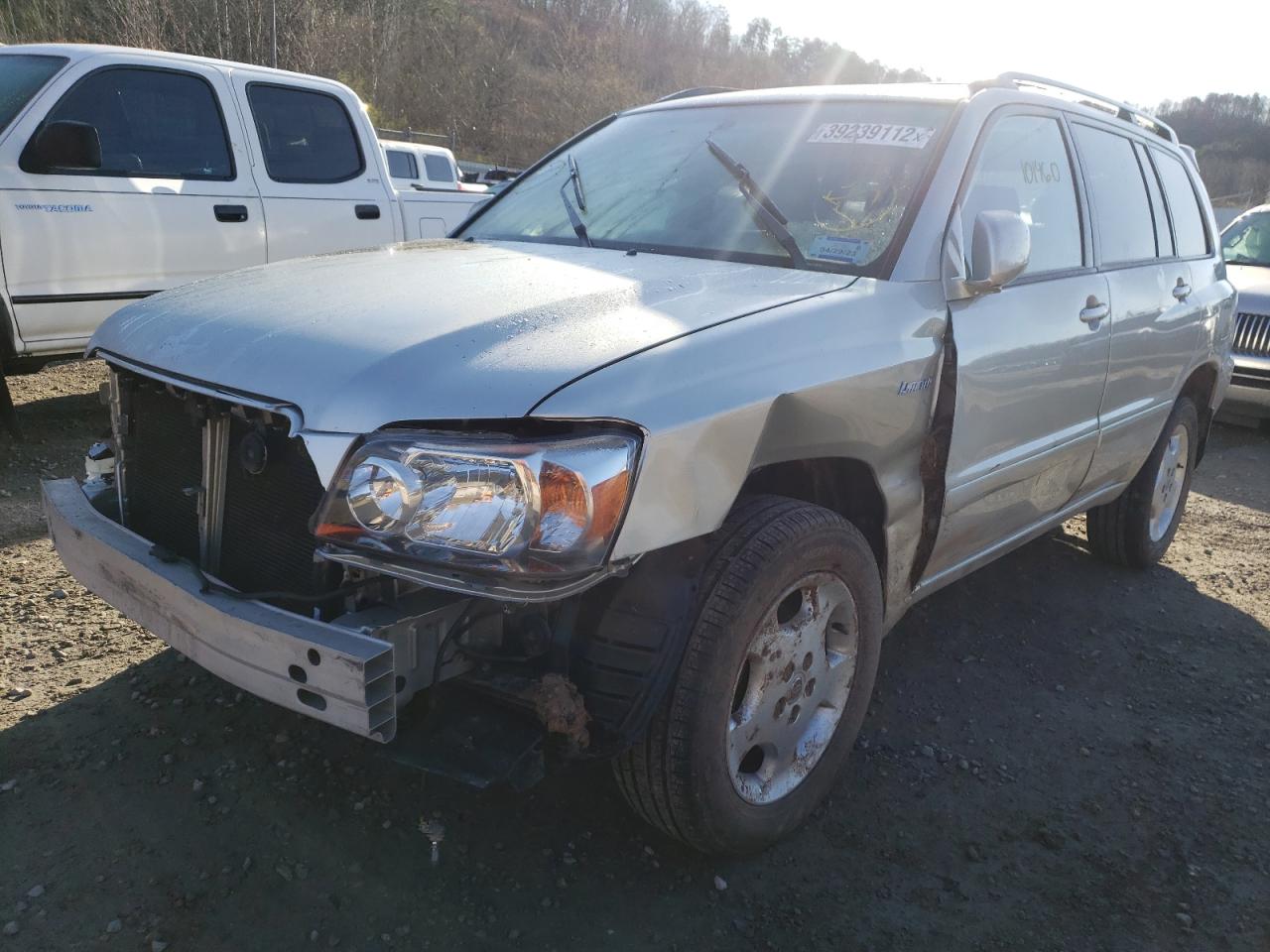 Photo 2 from auction – 2005 TOYOTA HIGHLANDER with VIN JTEEP21A350105641