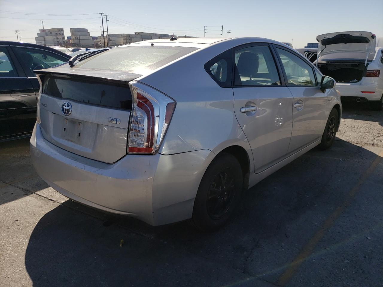 Photo 4 from auction – 2015 TOYOTA PRIUS with VIN JTDKN3DU1F0465260