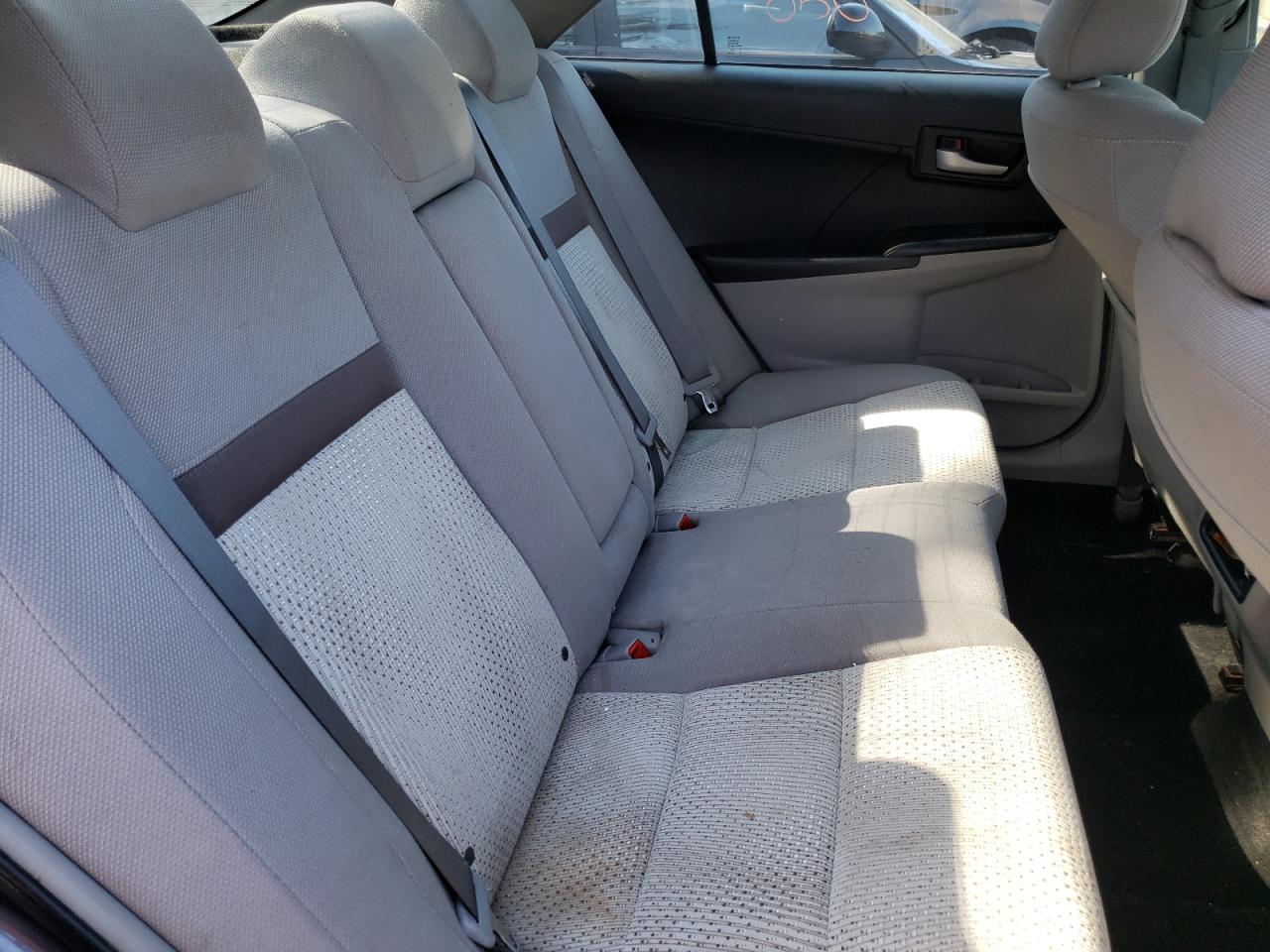 Photo 6 from auction – 2014 TOYOTA CAMRY L with VIN 4T4BF1FK4ER421596
