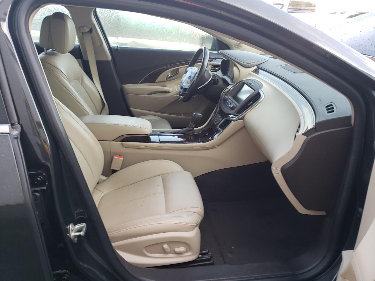 Photo 5 from auction – 2014 BUICK LACROSSE T with VIN 1G4GF5G3XEF161045