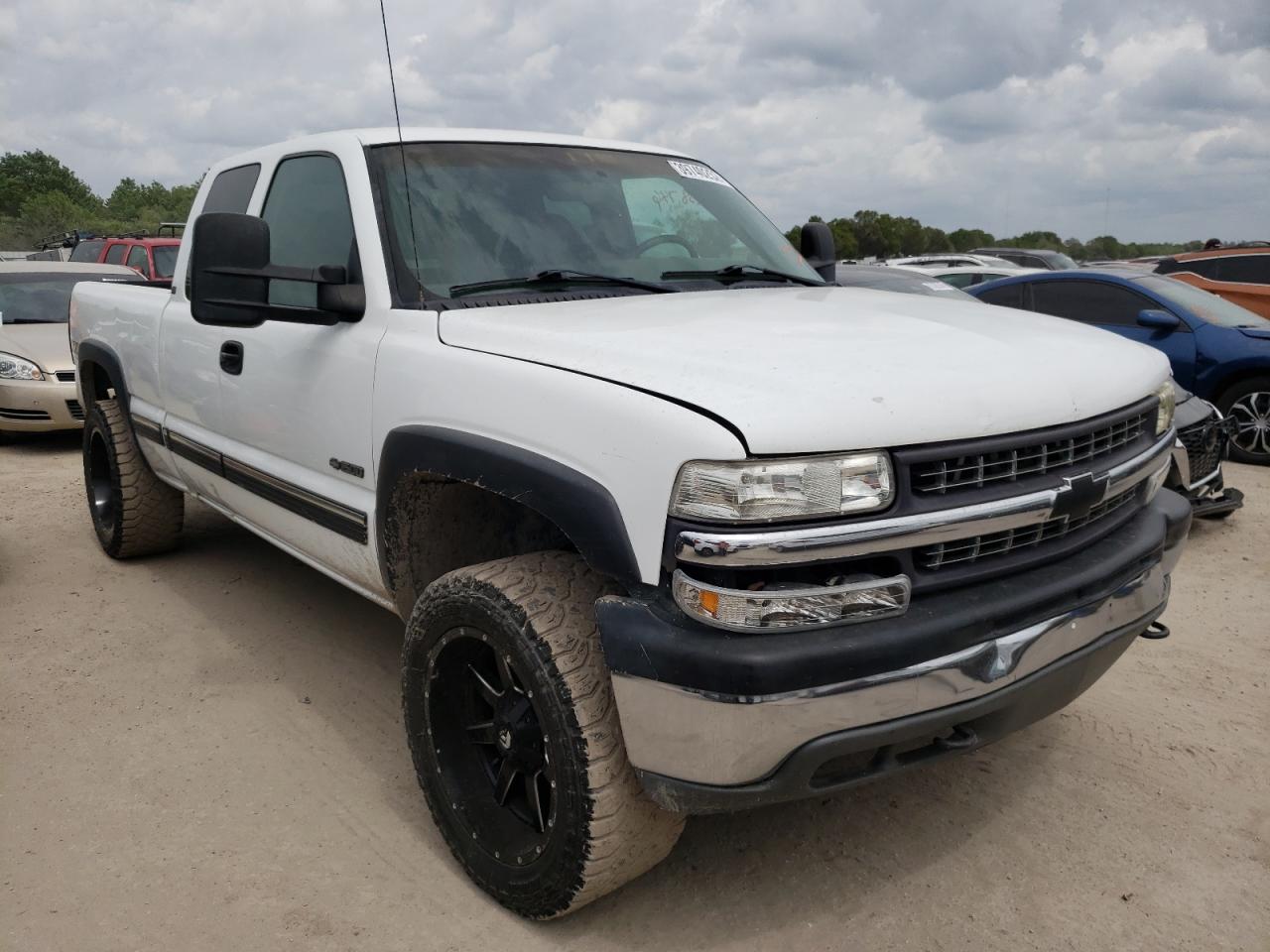 CHEVROLET silverado 2001 with VIN 1GCEK19T41E338783 - Photo from auction