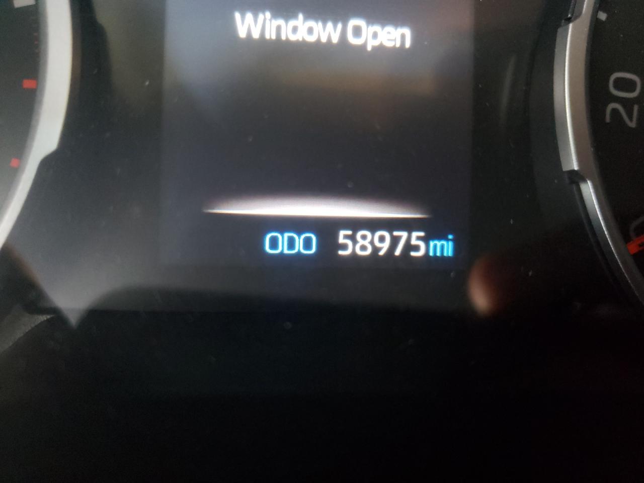 Photo 8 from auction – 2019 TOYOTA RAV4 XLE with VIN JTMP1RFV3KD504833