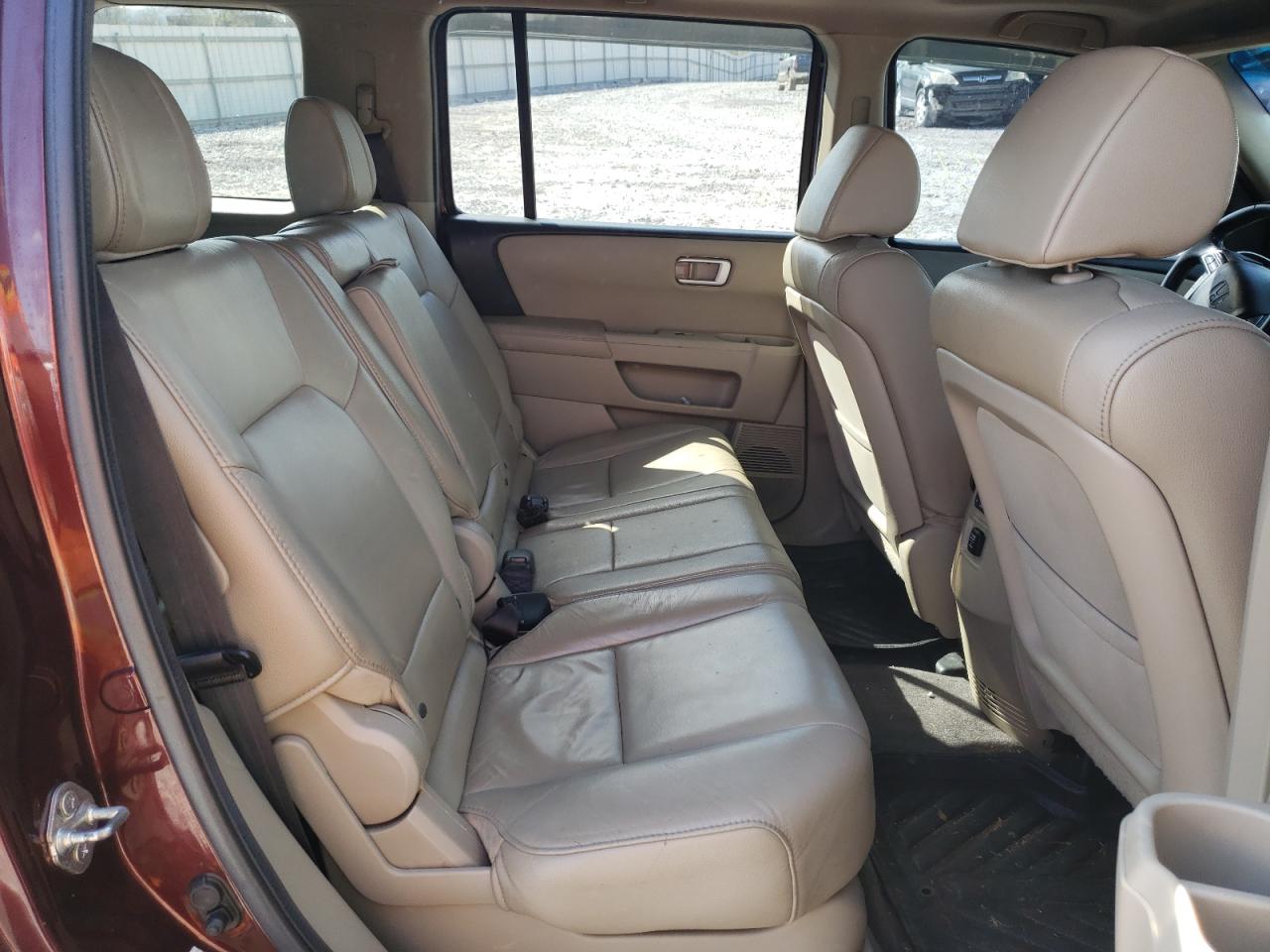 Photo 6 from auction – 2012 HONDA PILOT EXL with VIN 5FNYF3H53CB027413