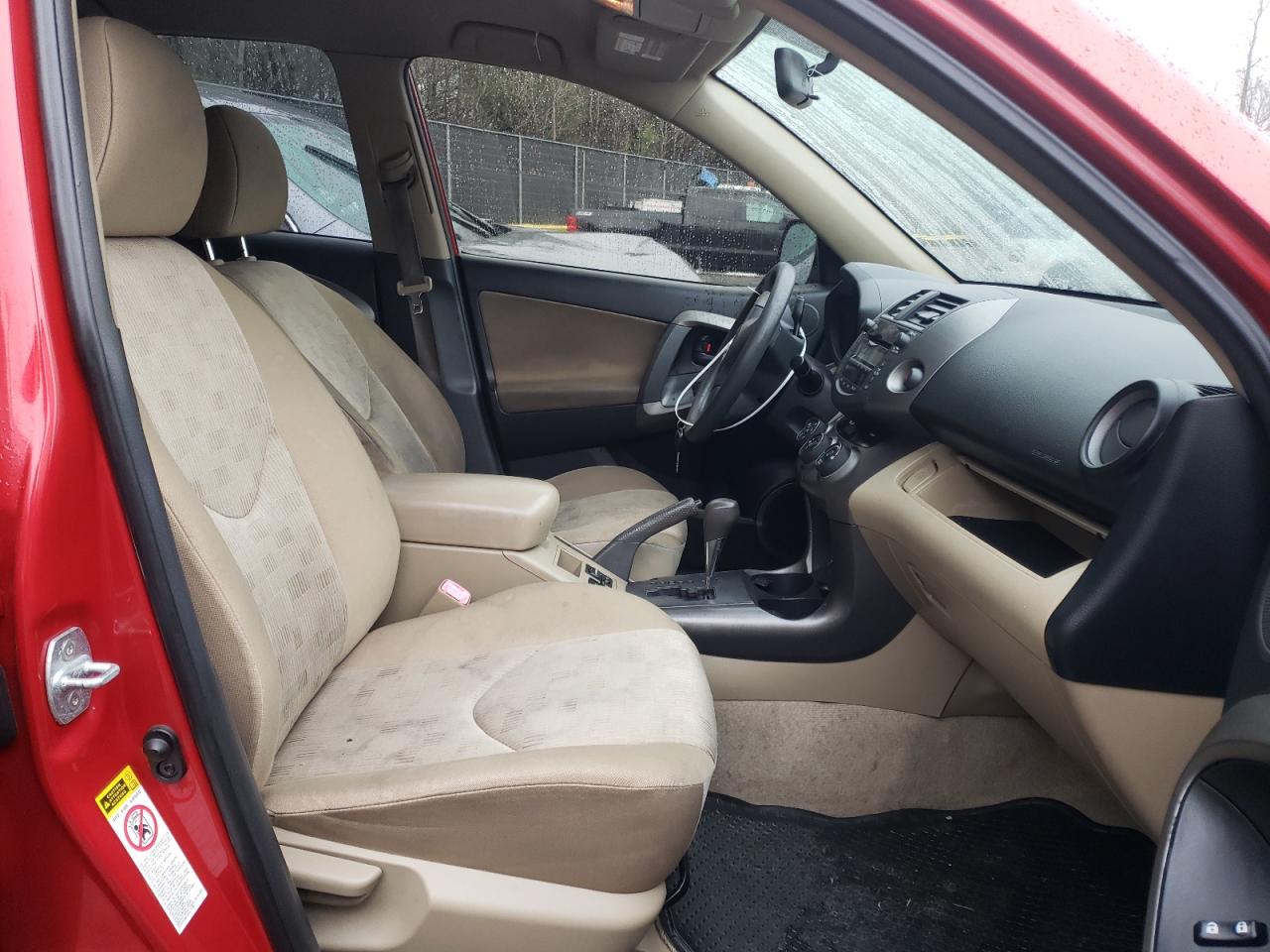 Photo 5 from auction – 2009 TOYOTA RAV4 with VIN JTMBF33V69D003054