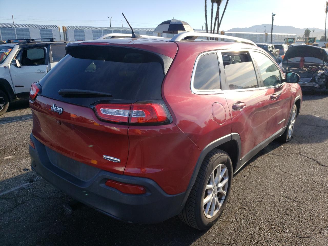 Photo 4 from auction – 2016 JEEP CHEROKEE L with VIN 1C4PJLCB2GW339067